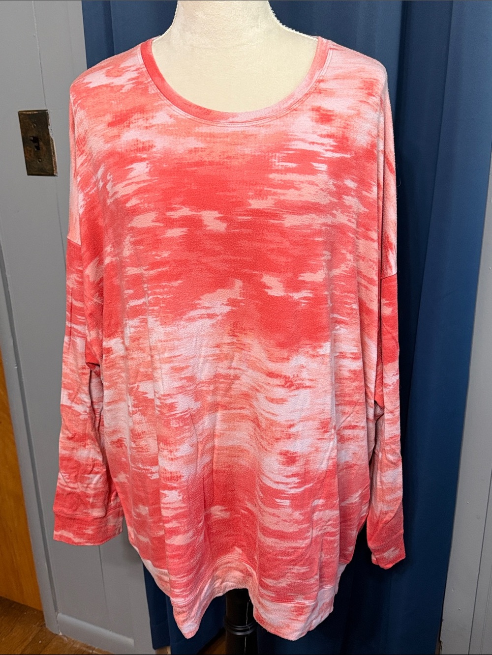 Athleta Balance Printed Pullover. Coral Tie-Dye Long Sleeve Top